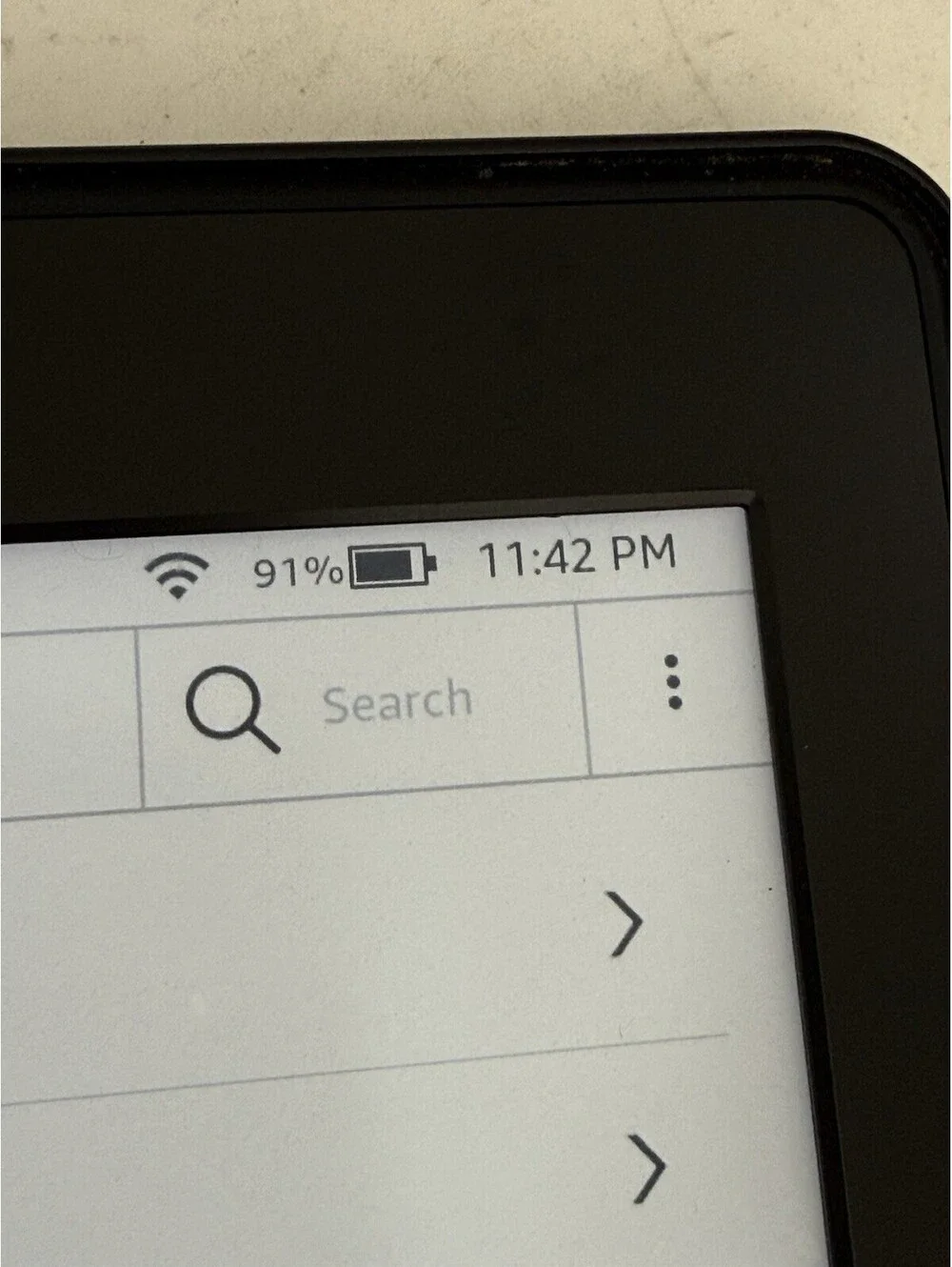 Amazon Kindle Paperwhite 4GB Wi-Fi E-Reader Tablet With Case , Works , Bundle